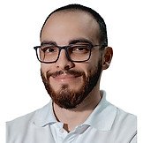 Врач Айрапетян Левон Артёмович