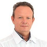 Врач Иванов Олег Николаевич