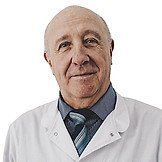 Врач Ивон Виктор Григорьевич