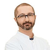 Врач Южаков Руслан Викторович