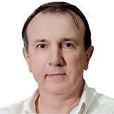 Врач Лактионов Алексей Вонадьевич