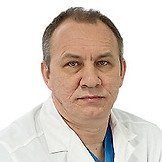 Врач Малыхин Дмитрий Петрович