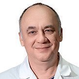 Врач Шмаев Георгий Георгиевич